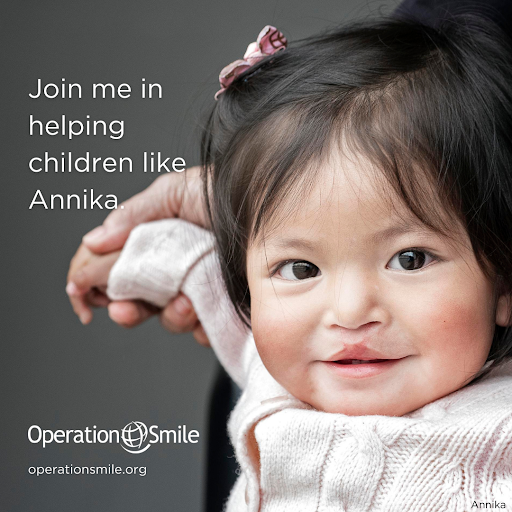 "junte-se a mim para ajudar crianças como Annika". Material de compartilhamento Operation Smile
